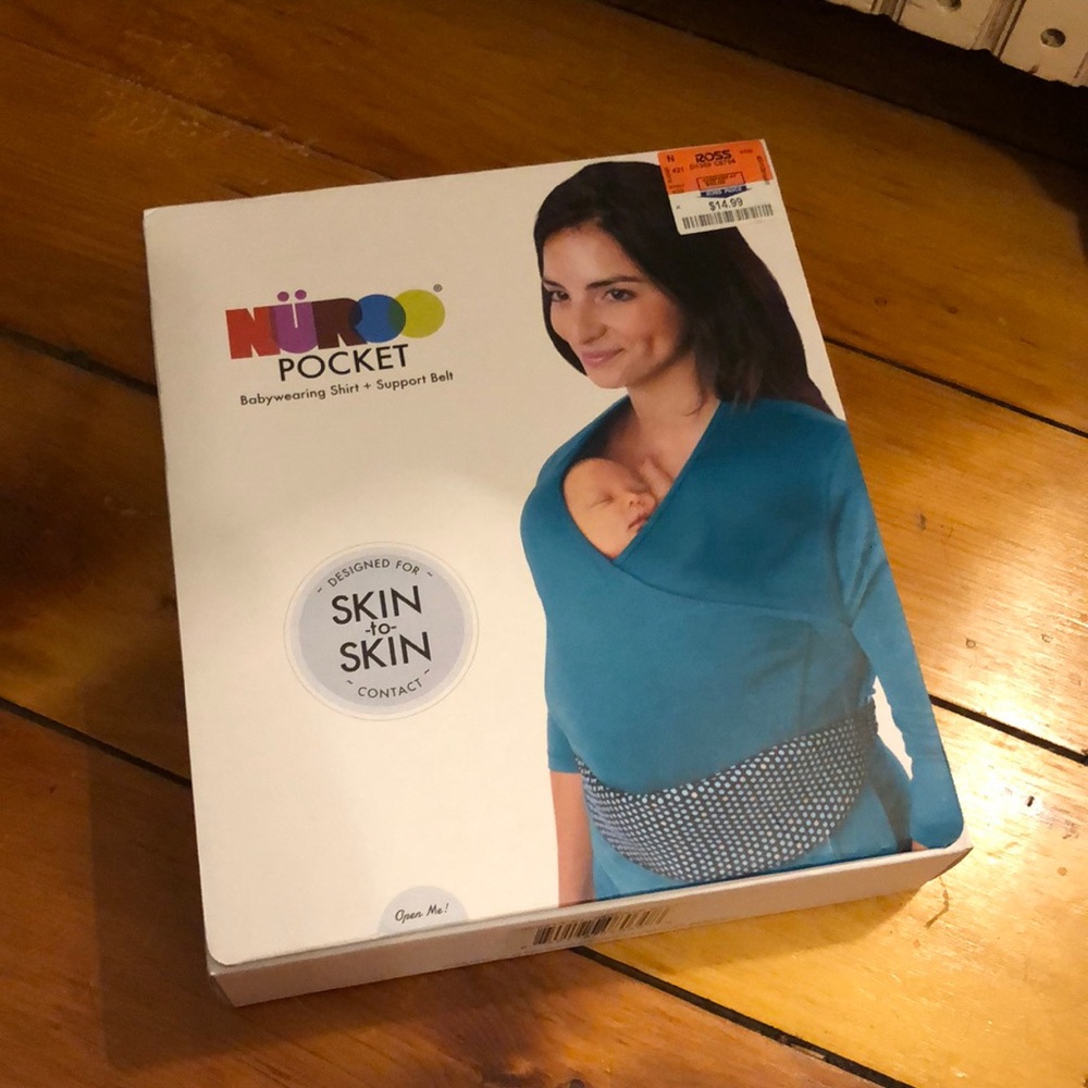 Nüroo pocket baby wearing shirt + support belt